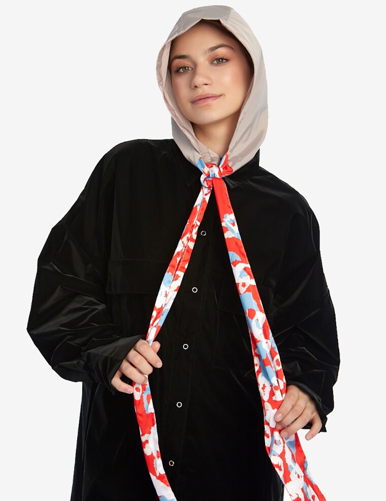 Капюшон-дождевик с шелковым шарфом серебряный